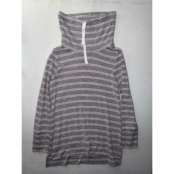Olive & Oak Striped Cowl Neck Sweater Woman’s Size‎ Medium Gray White Stripe - Picture 1 of 3